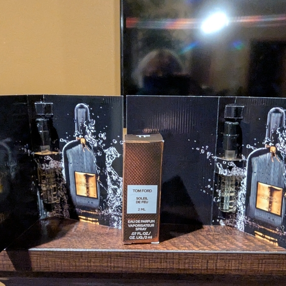 Tom Ford Lot Samples - Picture 6 of 10